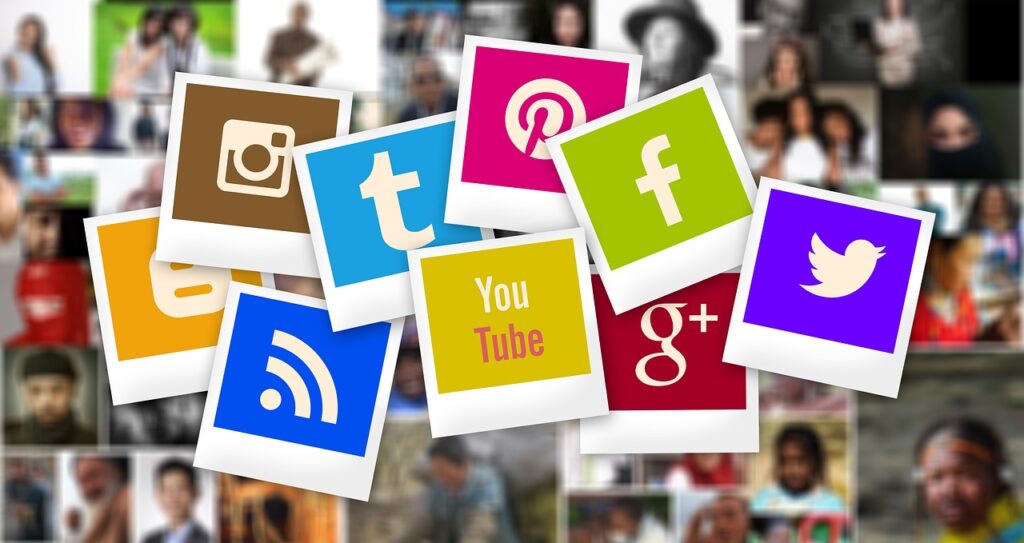 Explore the advantages of using different social media platforms for your business marketing strategy